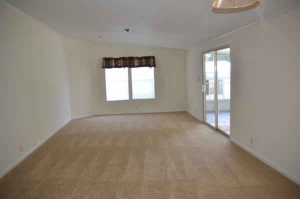 Lake Harris Landing Mobile Home Park7513 River Run DriveLeesburg, FL 34788