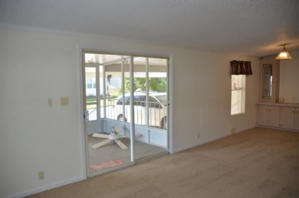 Lake Harris Landing Mobile Home Park7513 River Run DriveLeesburg, FL 34788