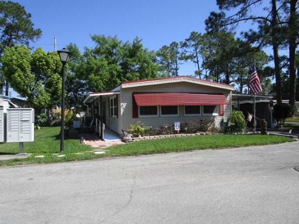 Mid Florida Lakes217 Highland DrLeesburg, FL 34788