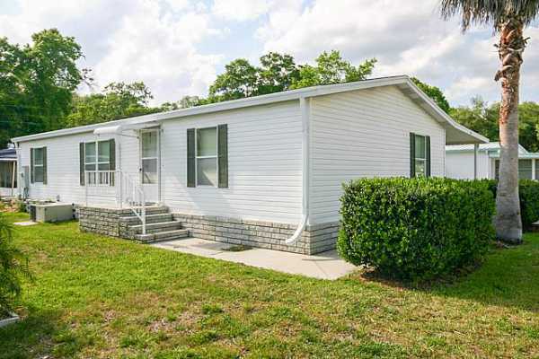 Mid Florida Lakes197 Hibiscus DriveLeesburg, FL 34788