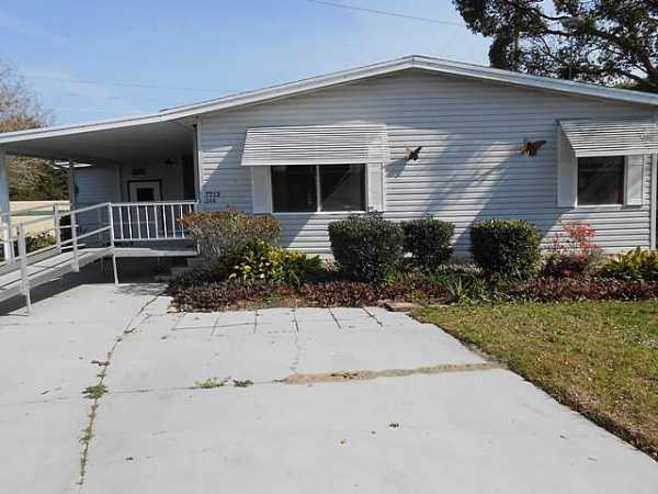 Lake Griffin Harbor7513 Harbor View DriveLeesburg, FL 34788