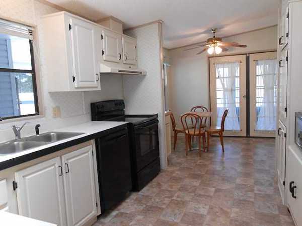 Lake Griffin Harbor7513 Harbor View DriveLeesburg, FL 34788