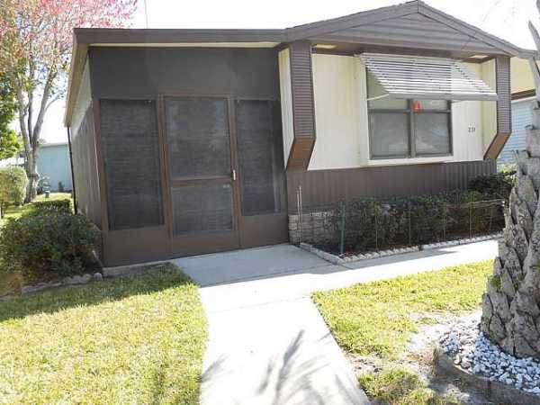 Lake Griffin Harbor33302 Seashell LaneLeesburg, FL 34788