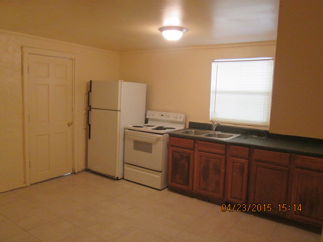 806 25th St A, Fort Pierce, FL 34946