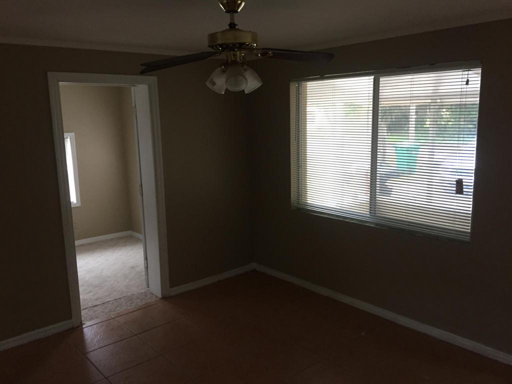 2001 N 46th St, Fort Pierce, FL 34947