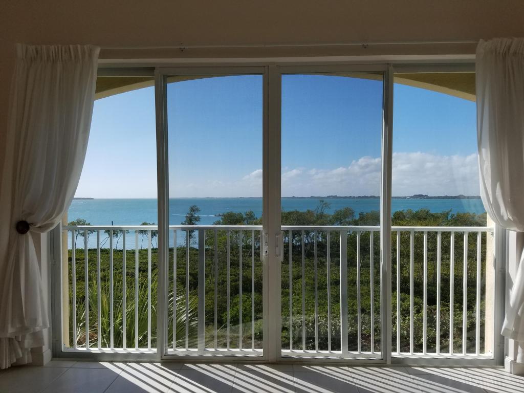 27 Harbour Isle Drive W, Fort Pierce, FL 34949