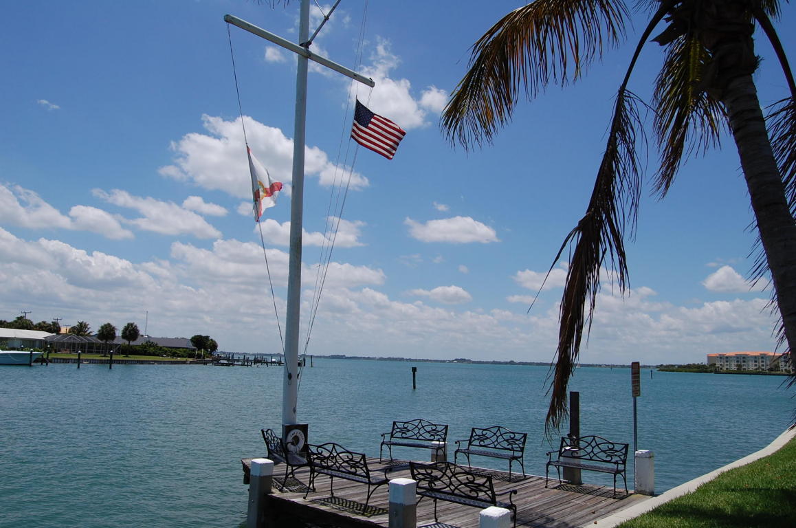 1176 Bayshore Drive, Fort Pierce, FL 34949