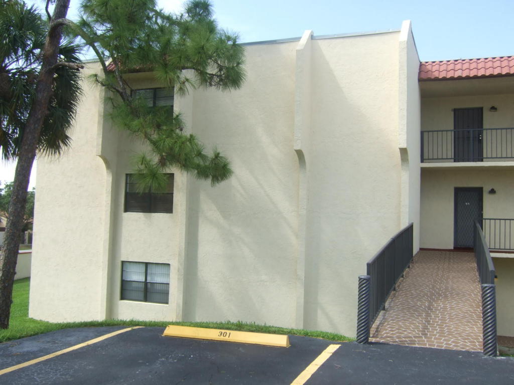 2050 Oleander Boulevard, Fort Pierce, FL 34950