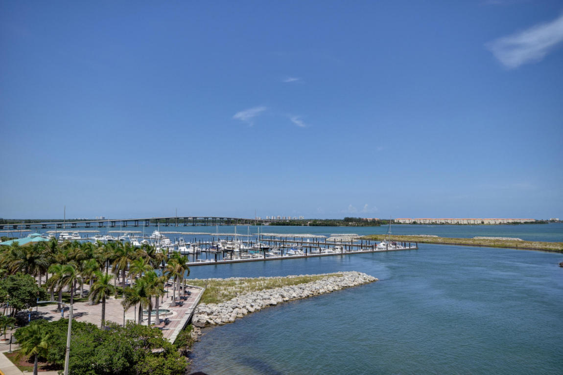 20 Orange Avenue, Fort Pierce, FL 34950