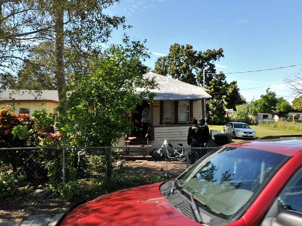 421 N 10th, Fort Pierce, FL 34950
