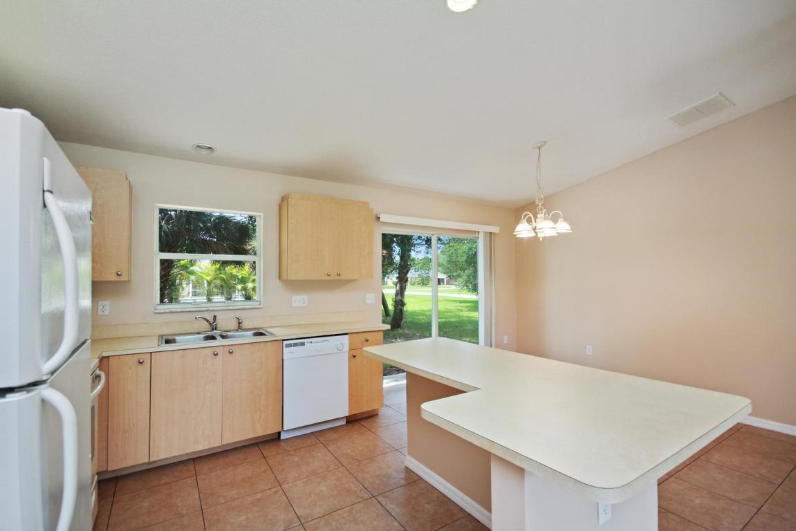 8407 Pensacola Road, Fort Pierce, FL 34951