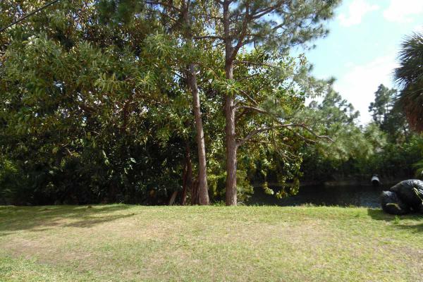 Spanish Lakes Golf Village 19 La Costa LnPort Saint Lucie, FL 34952
