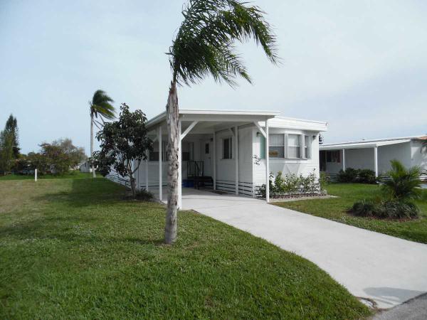 Spanish Lakes One32 Alta LomaPort Saint Lucie, FL 34952
