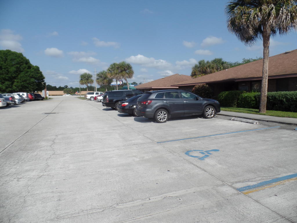 10694 S Us Highway 1, Port Saint Lucie, FL 34952