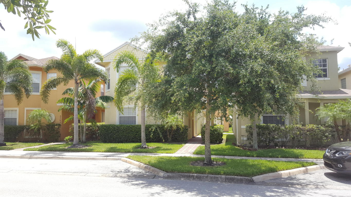 2574 SE Pineland Drive, Port Saint Lucie, FL 34952