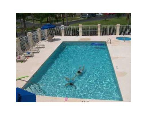2104 SE Wild Meadow Circle, Port Saint Lucie, FL 34952