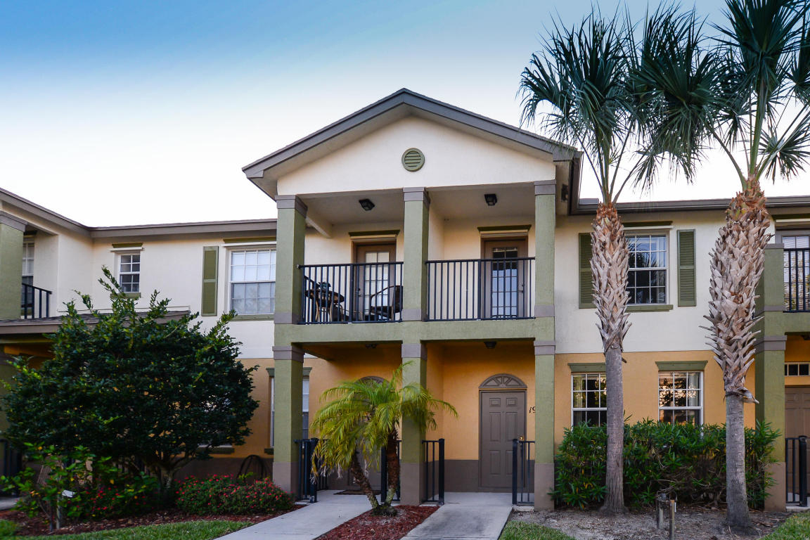 1976 SE Avon Park Drive, Port Saint Lucie, FL 34952