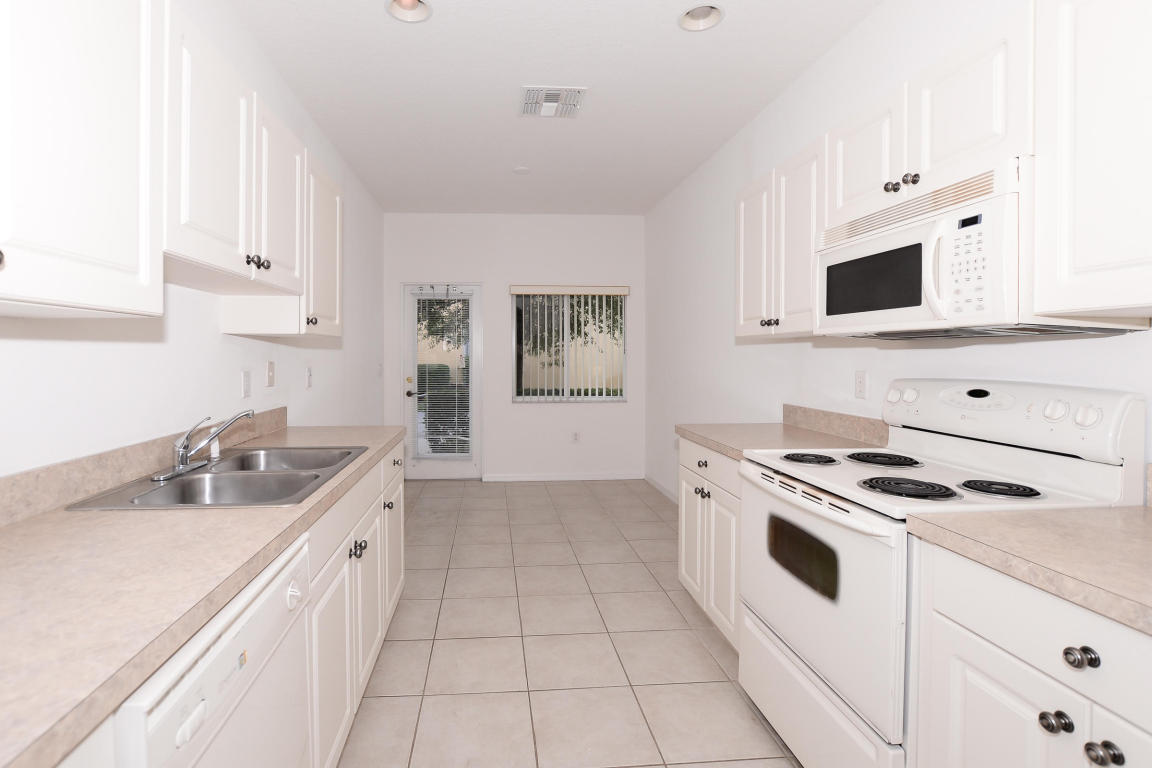 1976 SE Avon Park Drive, Port Saint Lucie, FL 34952
