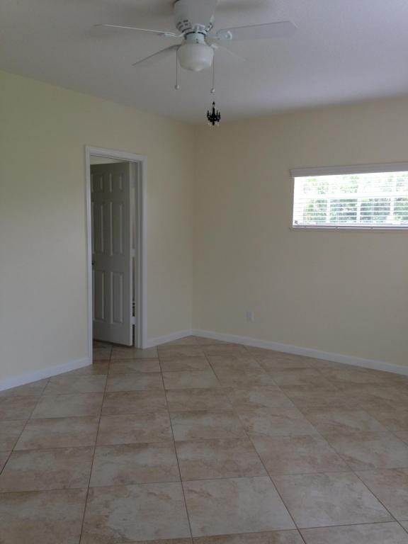 2089 SE Wild Meadow Circle, Port Saint Lucie, FL 34952