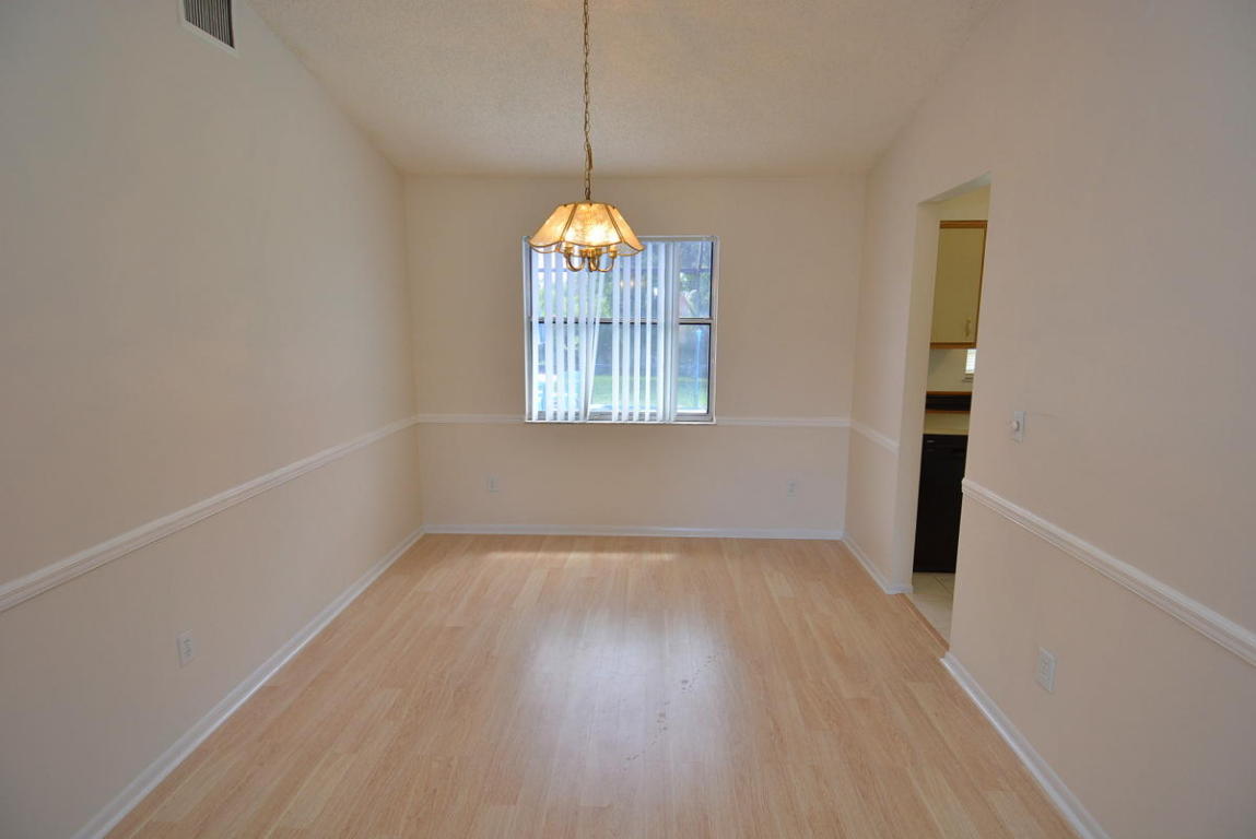 2425 SE Camarin Street, Port Saint Lucie, FL 34952