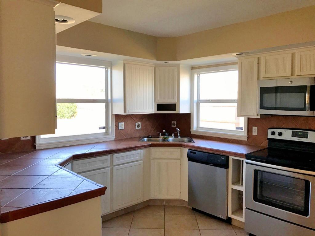 383 SW Tulip Boulevard, Port Saint Lucie, FL 34953
