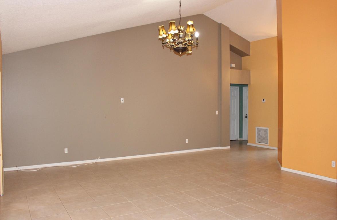 1897 SW Erie Street, Port Saint Lucie, FL 34953