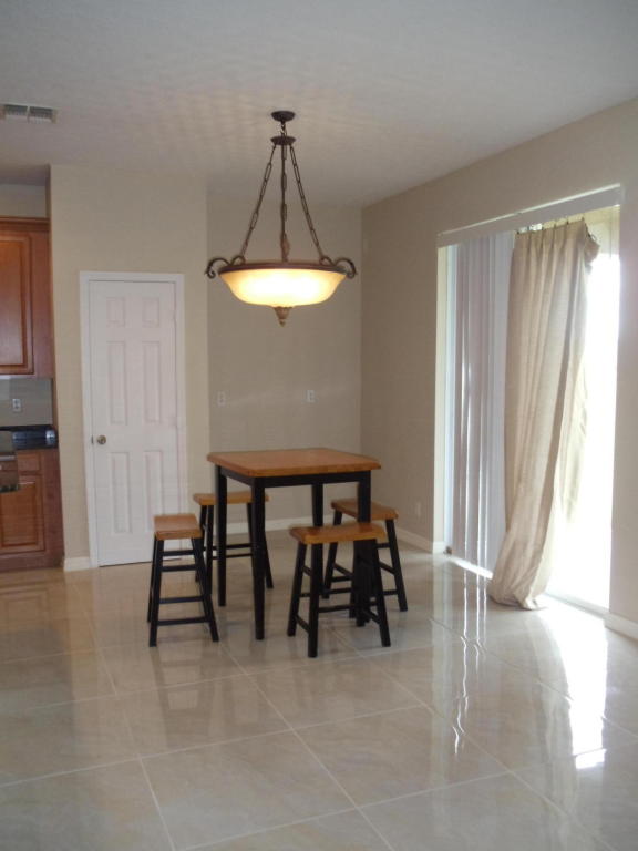 5842 NW Mesa Circle, Port Saint Lucie, FL 34953
