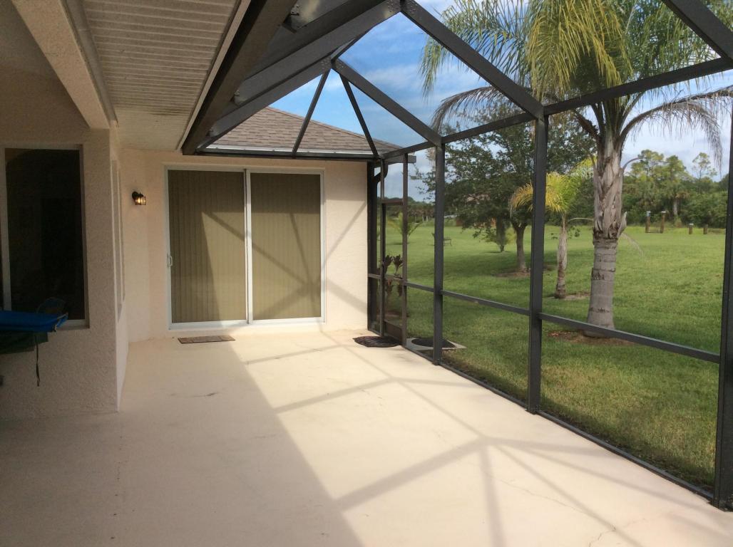 1947 SW Import Dr, Port Saint Lucie, FL 34953