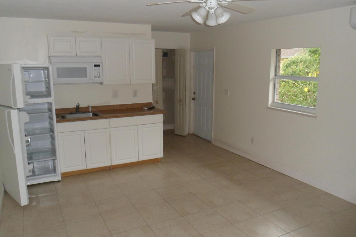 2049 SW Cranberry Street, Port Saint Lucie, FL 34953