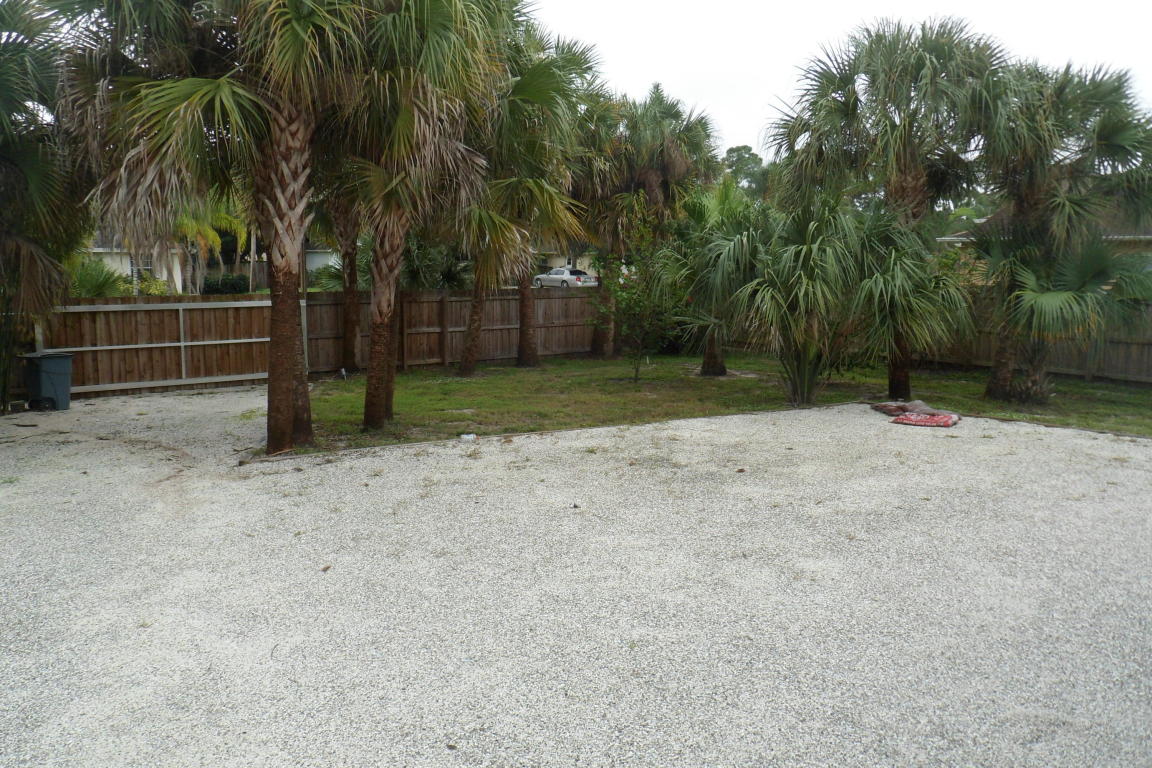 2049 SW Cranberry Street, Port Saint Lucie, FL 34953