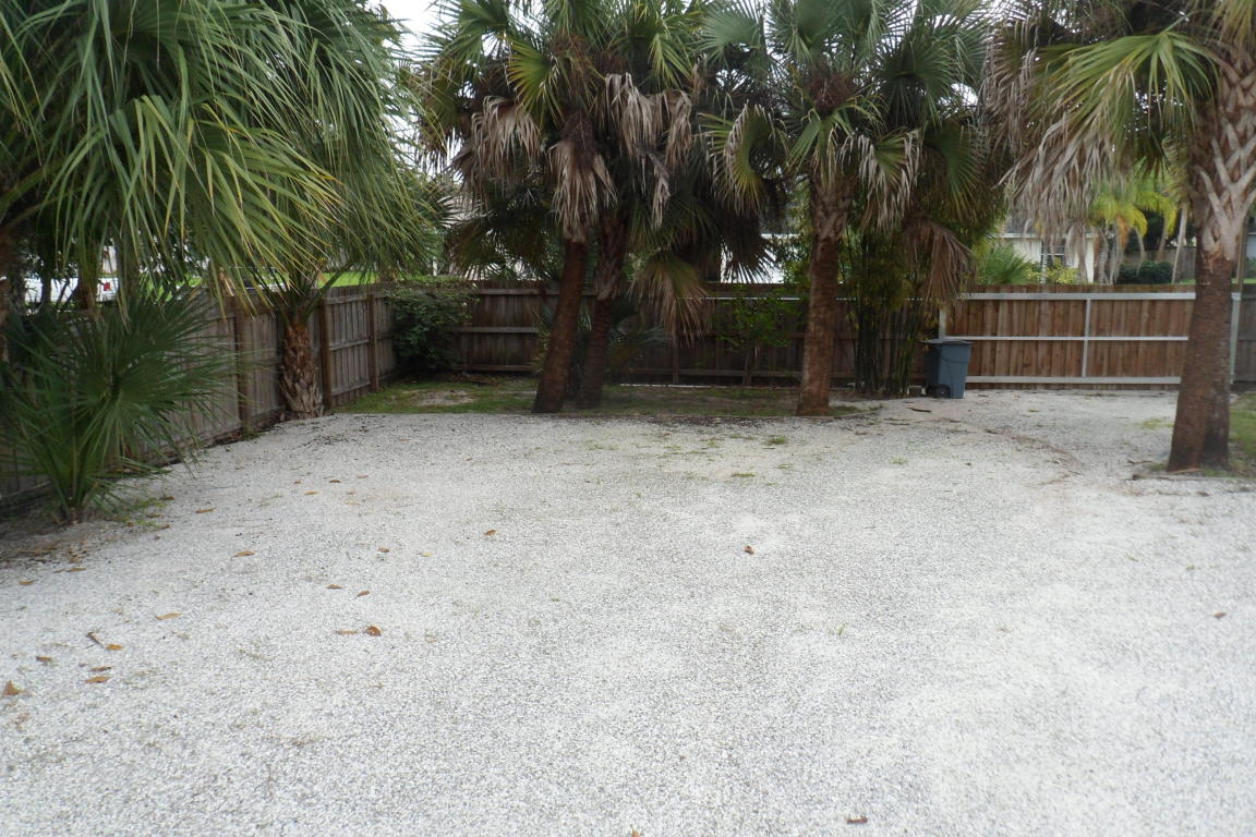 2049 SW Cranberry Street, Port Saint Lucie, FL 34953