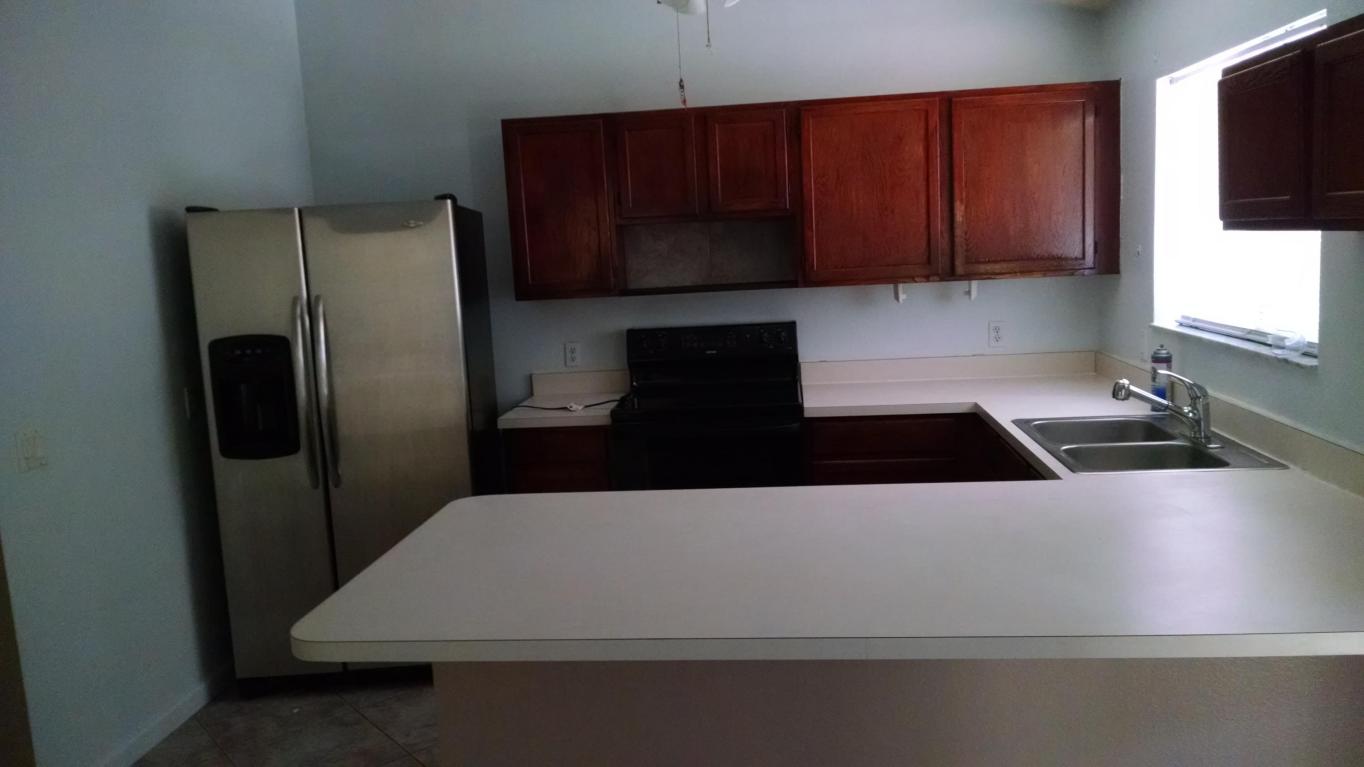 6800 NW Elaine Street, Port Saint Lucie, FL 34953