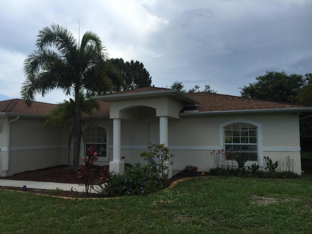 208 SW Exora Terr, Port Saint Lucie, FL 34953