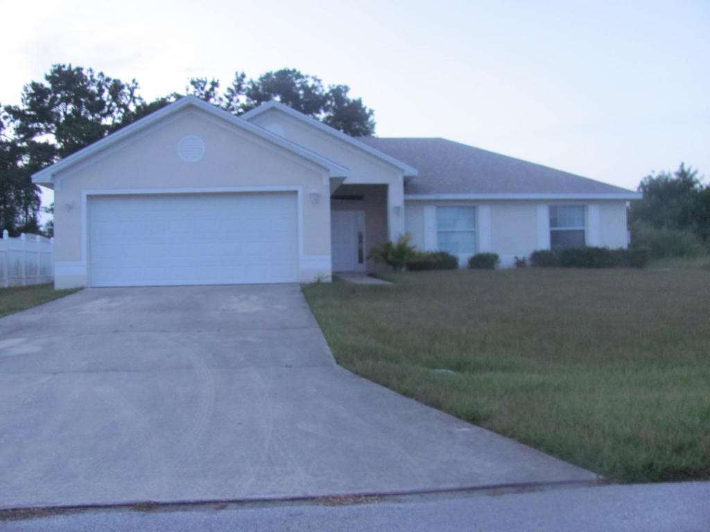 957 SW Jaslo Avenue, Port Saint Lucie, FL 34953
