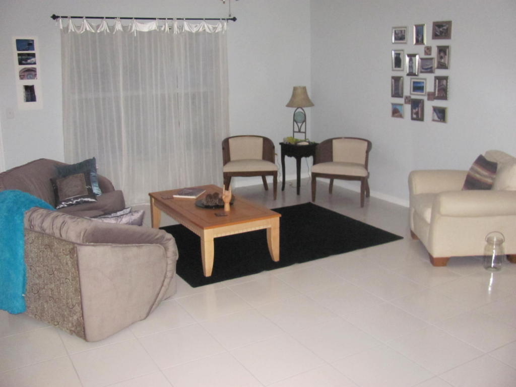 957 SW Jaslo Avenue, Port Saint Lucie, FL 34953