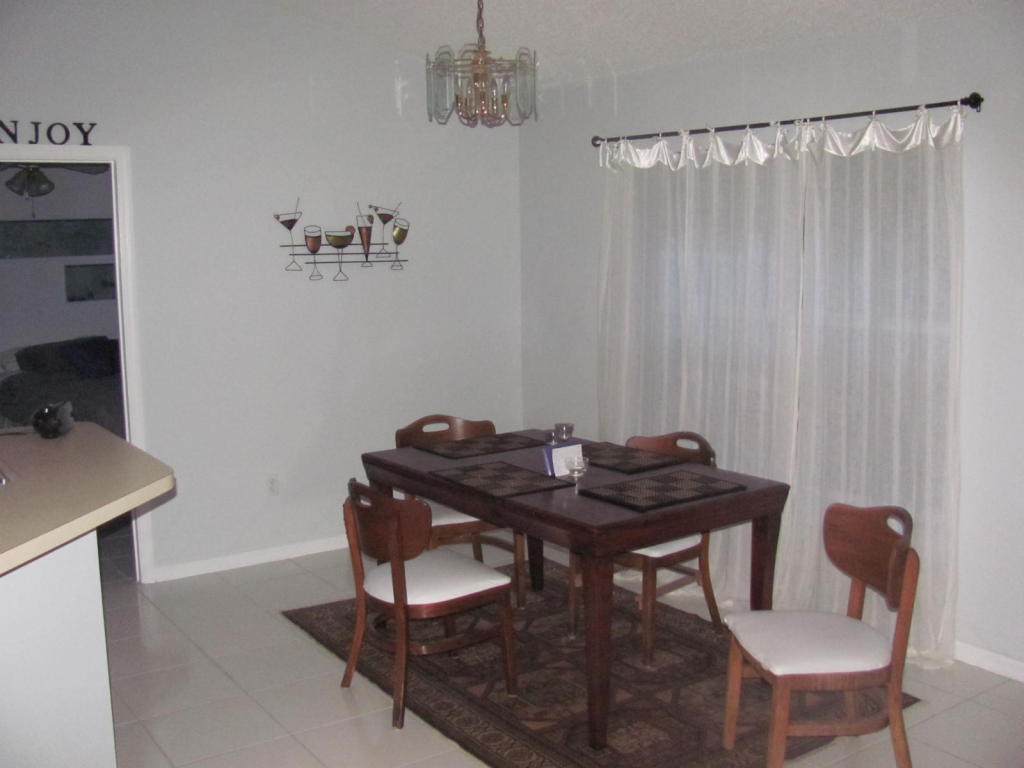 957 SW Jaslo Avenue, Port Saint Lucie, FL 34953