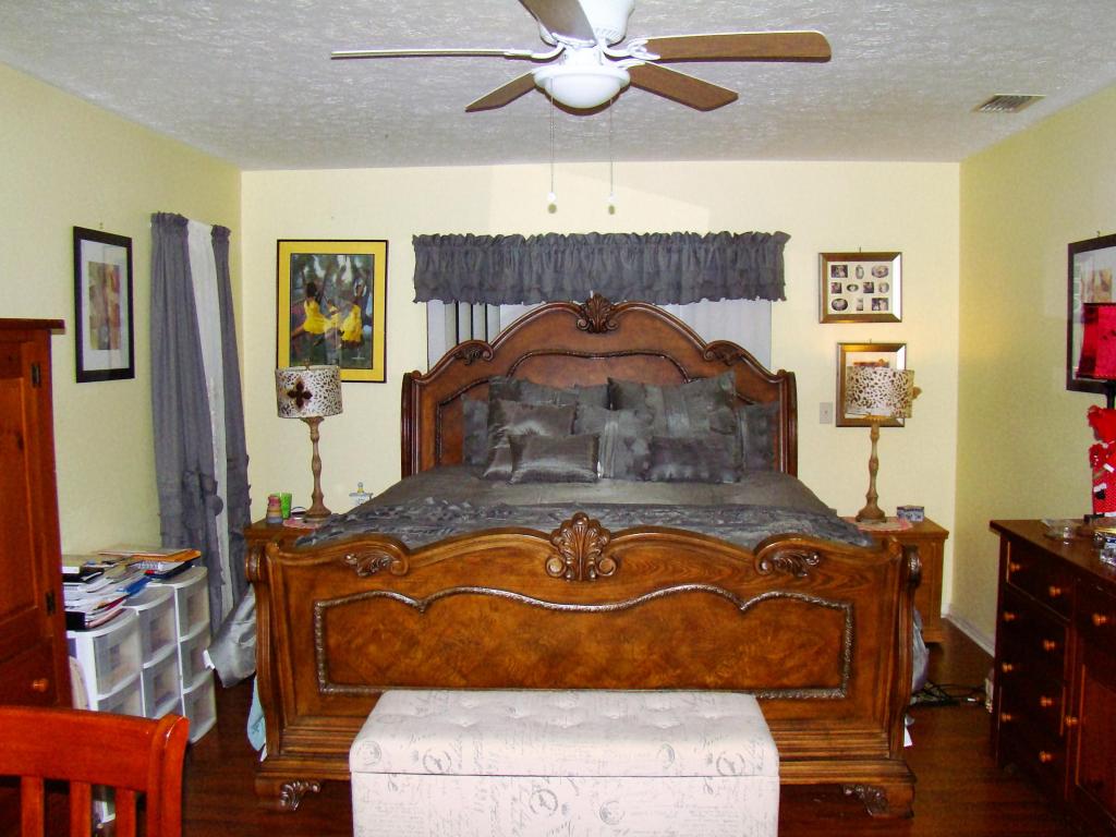 1887 SW Renfro Street, Port Saint Lucie, FL 34953