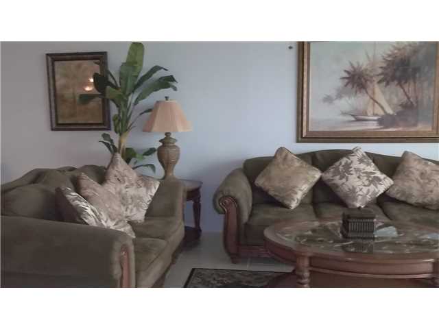 8880 Ocean DR, Jensen Beach, FL 34957