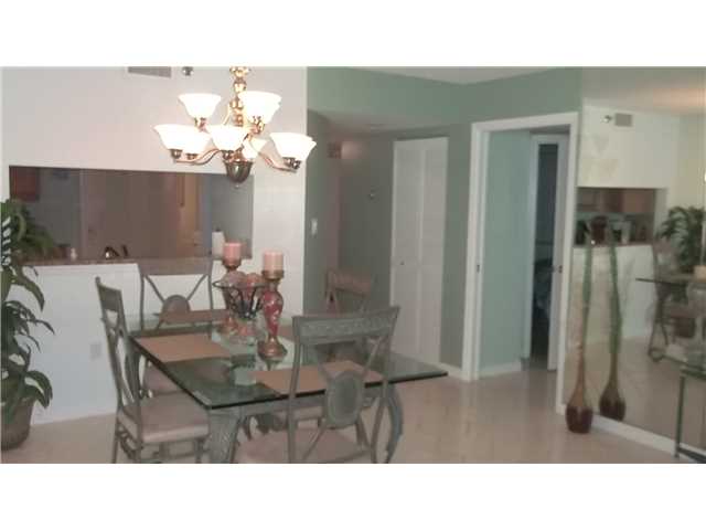 8880 Ocean DR, Jensen Beach, FL 34957