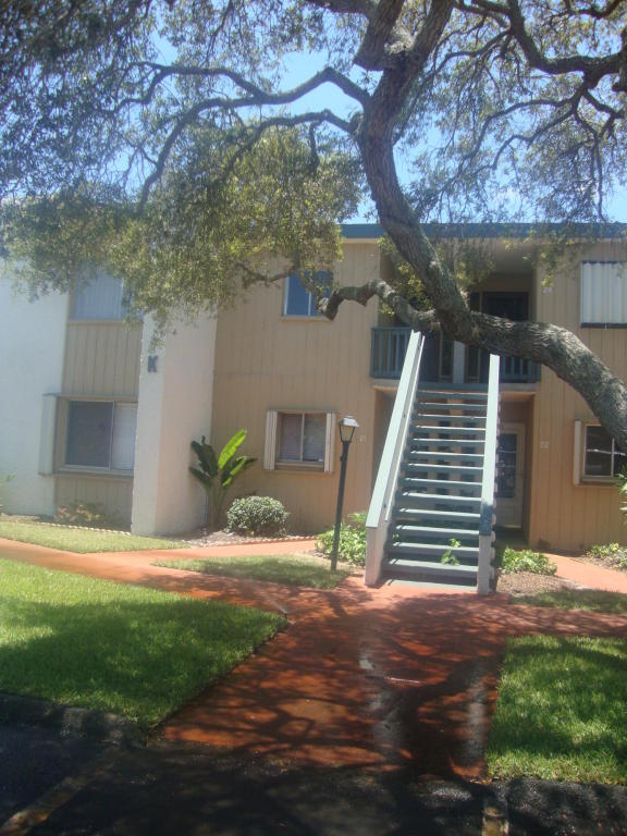 1330 NE 14th Court, Jensen Beach, FL 34957