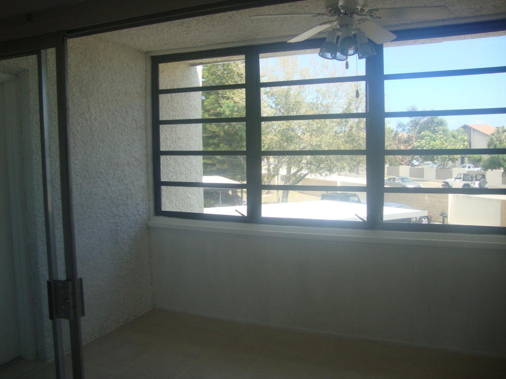 1560 NE 12th Terrace, Jensen Beach, FL 34957