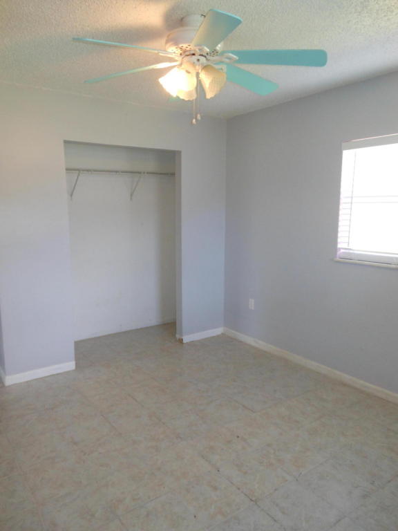 5612 Hickory Dr, Fort Pierce, FL 34982