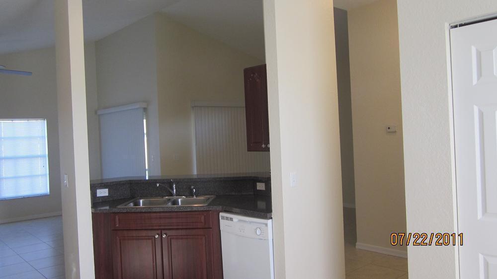 512 NW Colonial Street, Port Saint Lucie, FL 34983