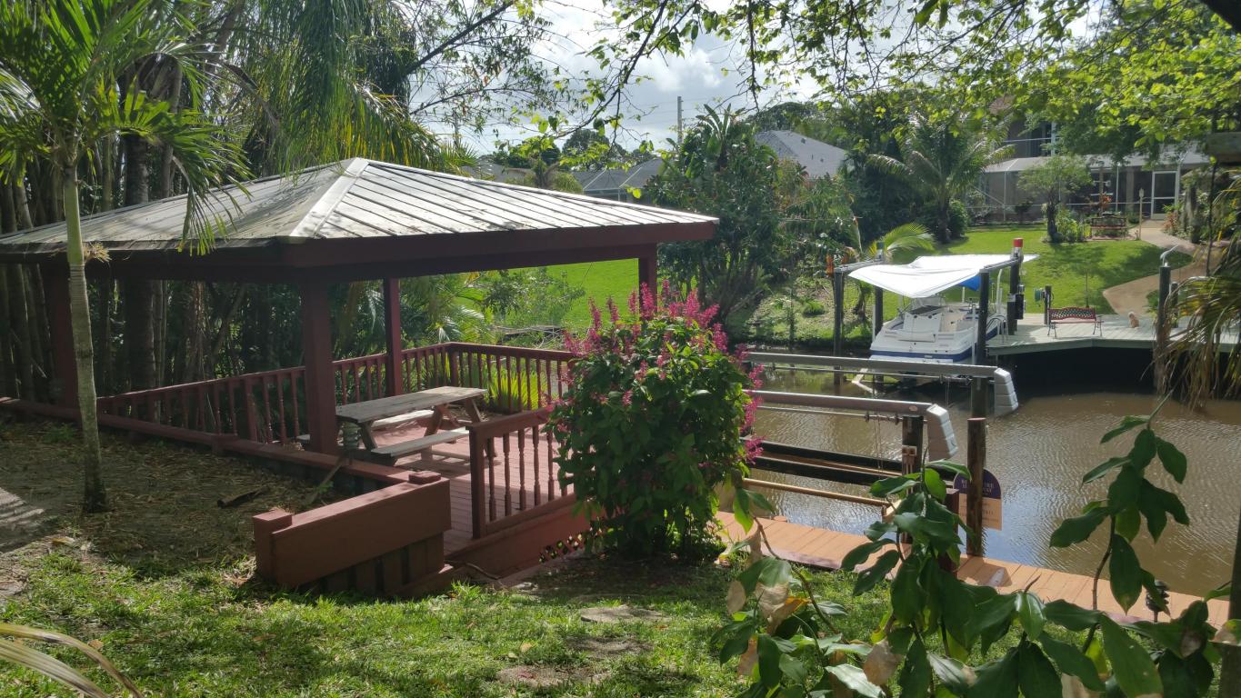 134 NE Twylite Terrace, Port Saint Lucie, FL 34983