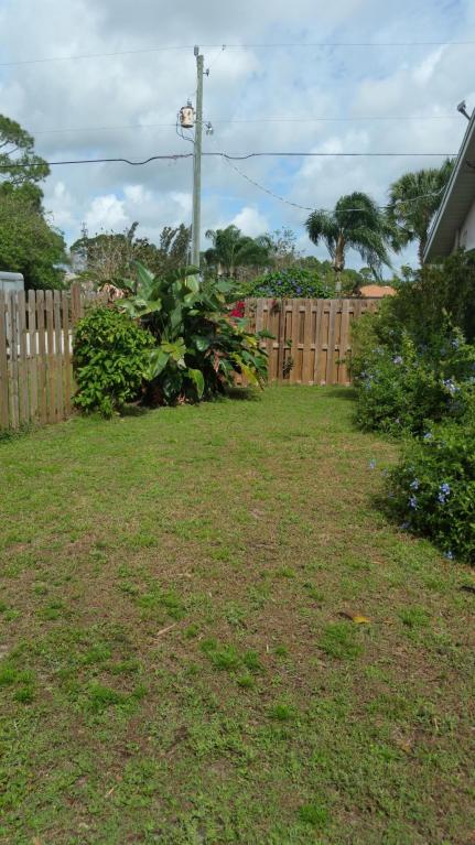 134 NE Twylite Terrace, Port Saint Lucie, FL 34983