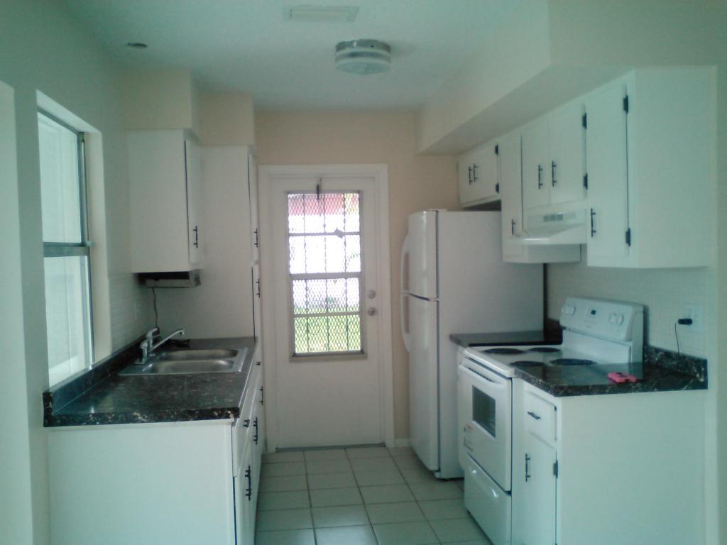 322 NE Ardsley Drive, Port Saint Lucie, FL 34983