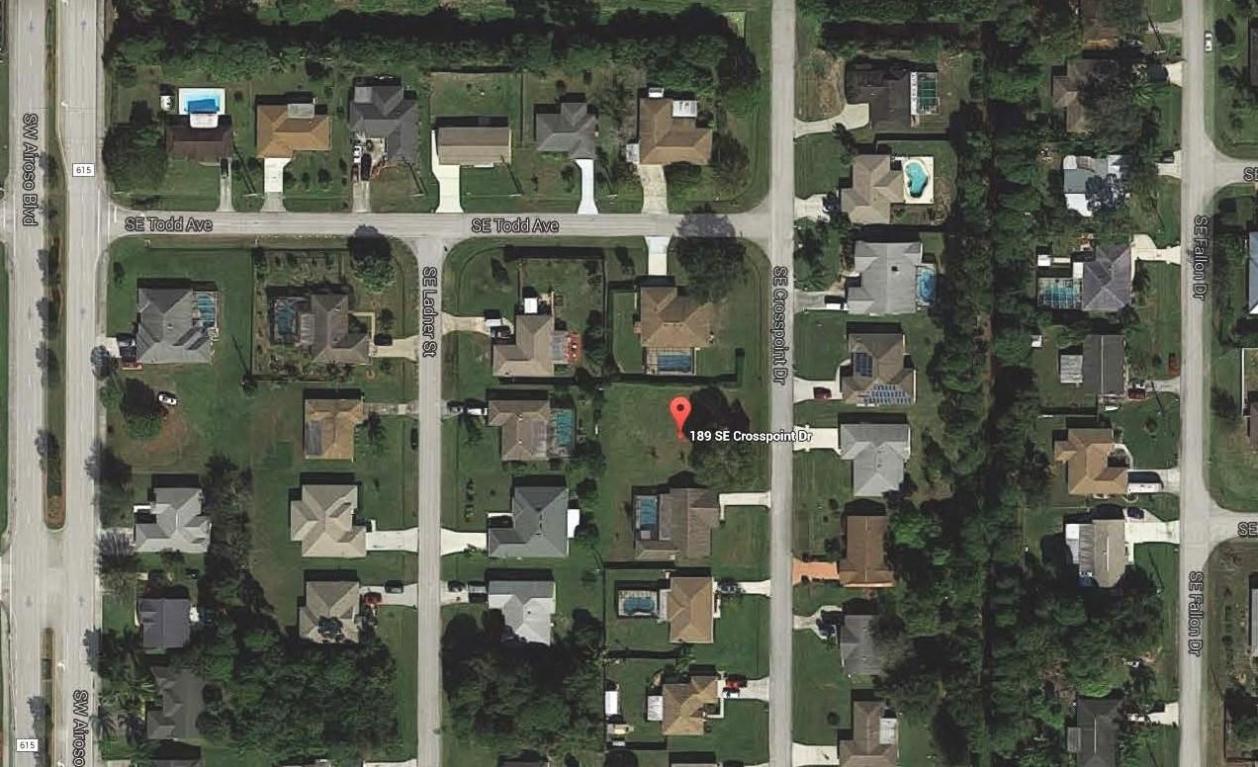 189 SE Crosspoint Dr, Port Saint Lucie, FL 34983