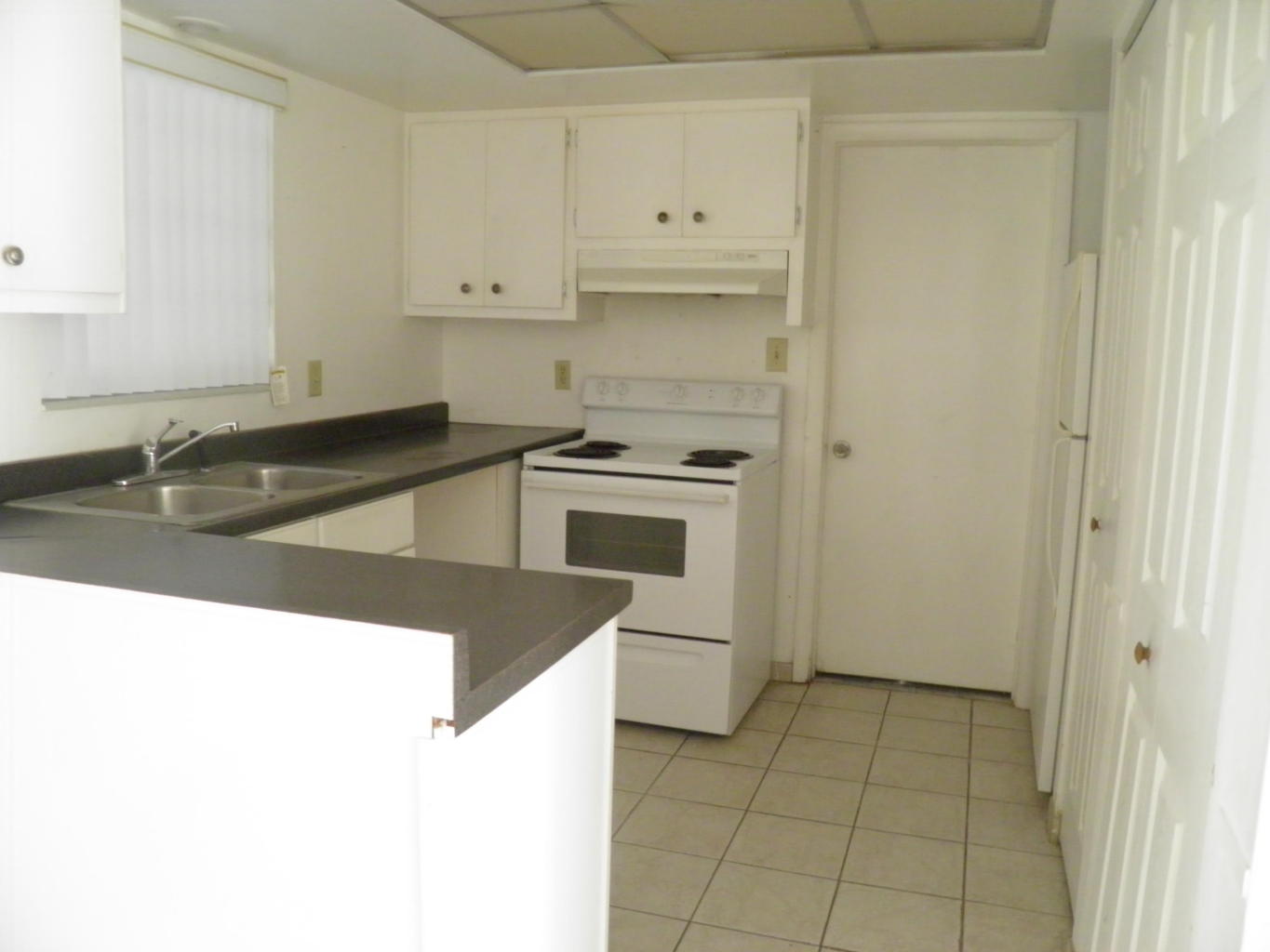 201 SW Lakehurst Dr., Port St Lucie, FL 34983