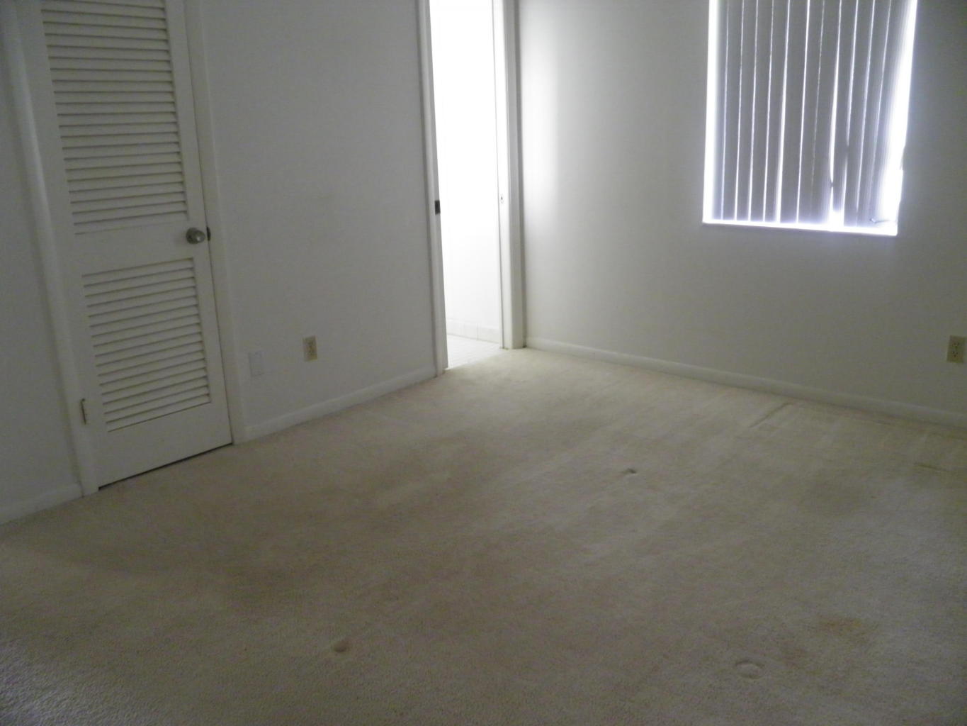 201 SW Lakehurst Dr., Port St Lucie, FL 34983