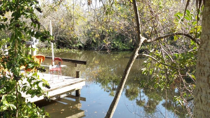109 NE Charleston Oaks Drive, Port Saint Lucie, FL 34983